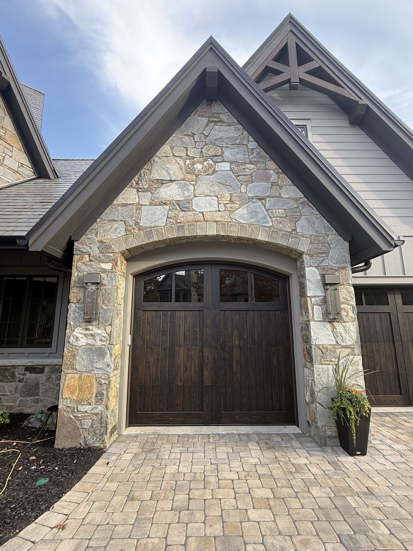 Stone arch craftsmanship